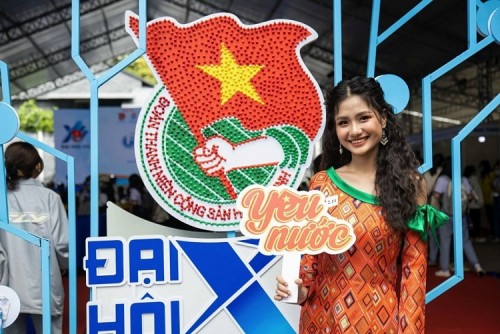 Hoa hậu Nguyễn Thanh Hà sang Ai Cập dự thi Hoa hậu Môi trường thế giới 