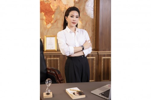 Giữ chức vụ Phó chủ tịch Liên chi hội Doanh nhân làm đẹp Việt Nam- Hoa hậu Thu Hoài truyền cảm hứng, kinh nghiệm trong lĩnh vực làm đẹp 