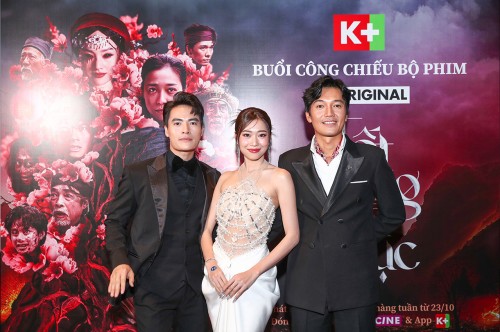 Phim Tết Ở Làng Địa Ngục do K+ đầu tư sản xuất công chiếu sớm, dàn diễn viên thi nhau kể khổ tháng ngày quay hình khắc nghiệt tại Hà Giang