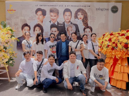 Bầu show Quốc Tuấn hành trình trở về để phát triển tài năng Việt 