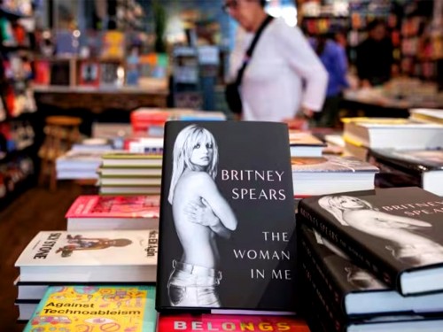 Hồi ký gây chấn động của ‘Công chúa nhạc Pop’ Britney Spears sẽ có bản Tiếng Việt