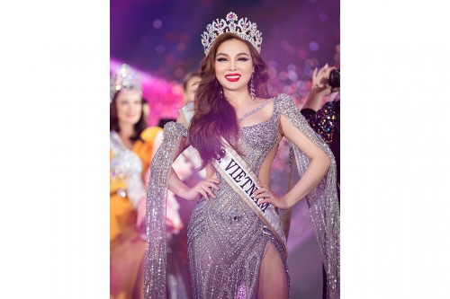 Mrs Globe 2024: Ngọc Trang đoạt giải Hoa hậu Châu Á và trang phục dân tộc đẹp nhất
