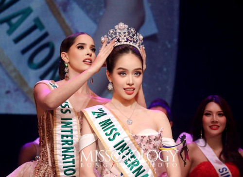 Hoa hậu Thanh Thuỷ chính thức đăng quang Miss International - Hoa hậu Quốc tế 2024