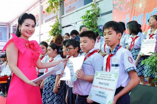 Kim Duyên: làm thiện nguyện tự tâm