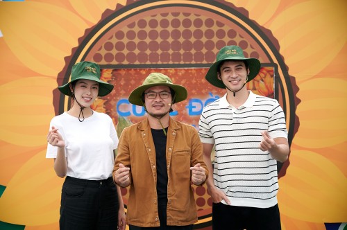 Hoa hậu Thanh Thủy, Nam vương Tuấn Ngọc “lăn lê bò trườn” giành phần thưởng giúp người nghèo