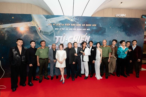 TỬ CHIẾN TRÊN KHÔNG RA MẮT HOÀNH TRÁNG TẠI THÀNH PHỐ HỒ CHÍ MINH VỚI ĐỊNH DẠNG IMAX®