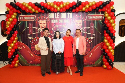 KTL Productions – CEO Kristine Thảo Lâm lần đầu tiên tổ chức Lễ Giỗ Tổ Sân Khấu tại Việt Nam.