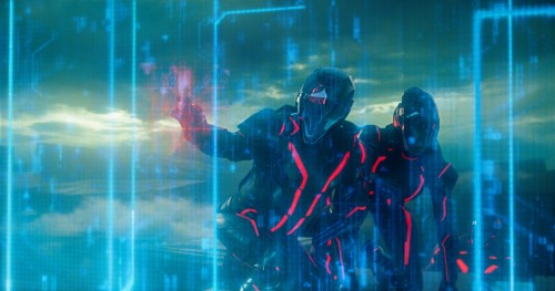 15 NĂM CHỜ ĐỢI: VÌ SAO BÂY GIỜ DISNEY MỚI CHO TRON TRỞ LẠI MÀN ẢNH?