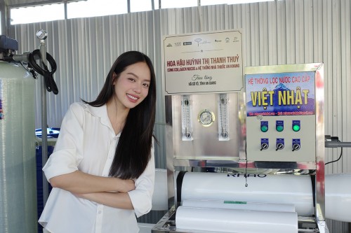 HOA HẬU THANH THỦY MỞ RỘNG DỰ ÁN “NƯỚC SẠCH”,  TRAO TẶNG MÁY LỌC NƯỚC VÀ QUÀ TẶNG TẠI AN GIANG
