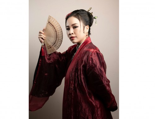 Diễn viên Lê Trang không dám nghe nhạc của cố nghệ sĩ Phi Nhung suốt hơn 1 năm