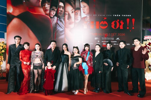 NGÀN SAO HỘI TỤ LẤP LÁNH RỰC RỠ TẠI THẢM ĐỎ CÔNG CHIẾU PHIM THỎ ƠI!!