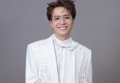 [Clip]Ca sĩ Hồ Khánh Long từng chạnh lòng vì bị khán giả nhận nhầm là Bùi Anh Tuấn