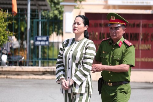 Thân Thúy Hà “ngã ngựa”, Trần Phong trả giá, cái kết “Người thừa kế không danh phận” khiến khán giả rơi nước mắt